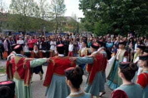 13235014_917277985051770_1678857782_o