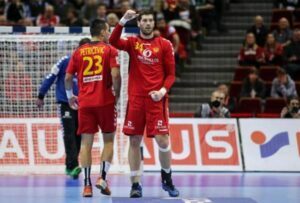 13453768_10153623930722727_1619464552_n