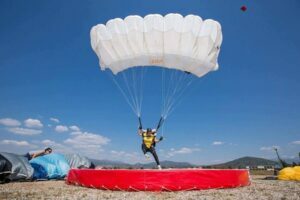 14269456_643381015824558_1614389080_n