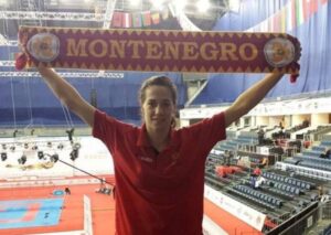 marina_rakovic_baku_sa_zastavom_jun_2015