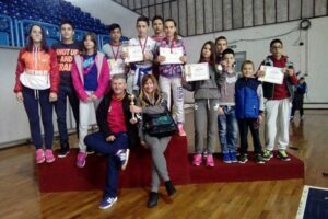 media-share-0-02-05-15640c78f7109883566bbdb06e68e3ba0e752cb0046b7964434cc2ef83cb8eb9-picture