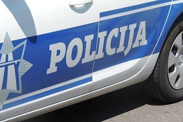 57e3de09-ffe4-4a47-8ad3-059e0a0a0a69-57bb33f8-7798-4075-a4ad-20ec0a0a0a69-policija-preview-preview