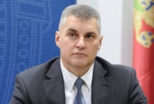 238937_ivan-brajovic-beta_f