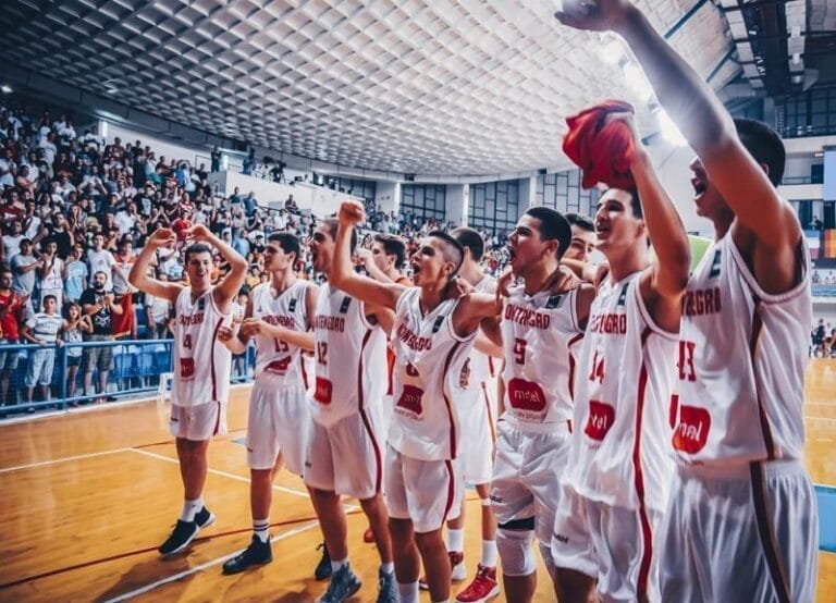 b0008c8e-a63a-4e97-998c-aabdc65f05c2_1000