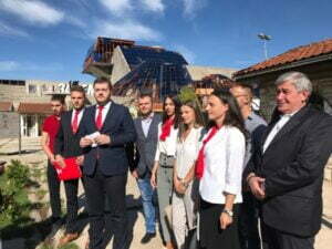 21767392_10210051168211404_1317623751_n