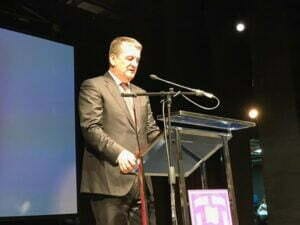 21769663_10210051338855670_388002844_n