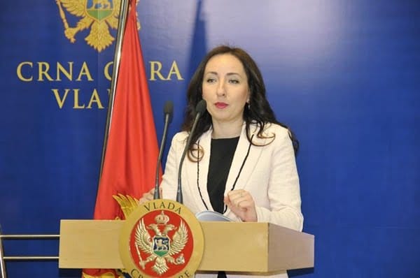 multimedia_foto_2015_12_08_muberakurpejovic