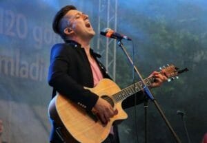 28054002_1490199861092910_2092939051_n_1