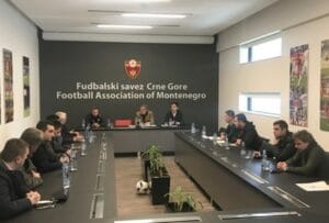 0000002055_1050_624_cut