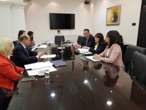 img-e948c6842d3609aa96222e0b0260cd31-v_1