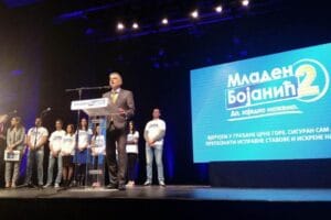 30125760_10213897747576551_581118170_o