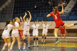 33041351_866096710241660_7910749457610702848_n