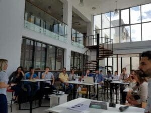 33460051_1688043071286571_4021958683377270784_n