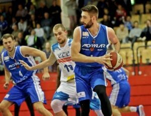 38681706_501622976928317_3387828202599612416_n