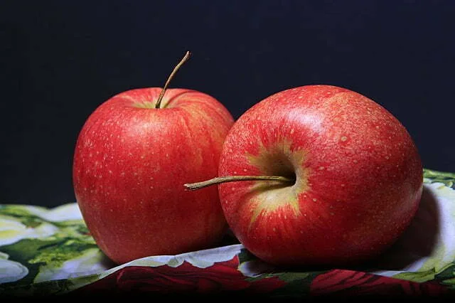 apple-1506119_640