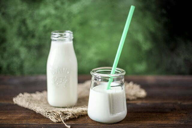 milk-3231772_640