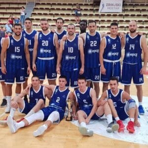 41861167_1010049719185137_5656361664136609792_n