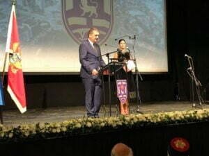 42111746_2300181093546215_3144331057592008704_n