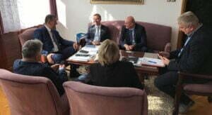 44176814_2202348340008237_7803229087408848896_n