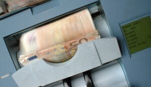 banque-1326356_960_720-960x555