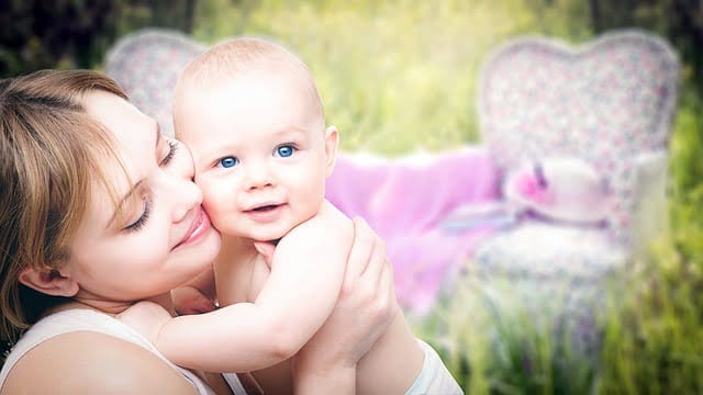 mothers-3389671_640