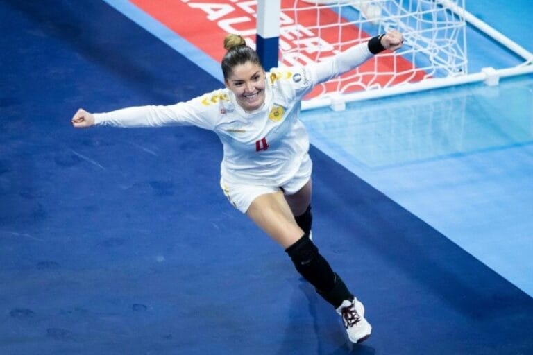 47473903_2408221532553067_366090853258625024_o