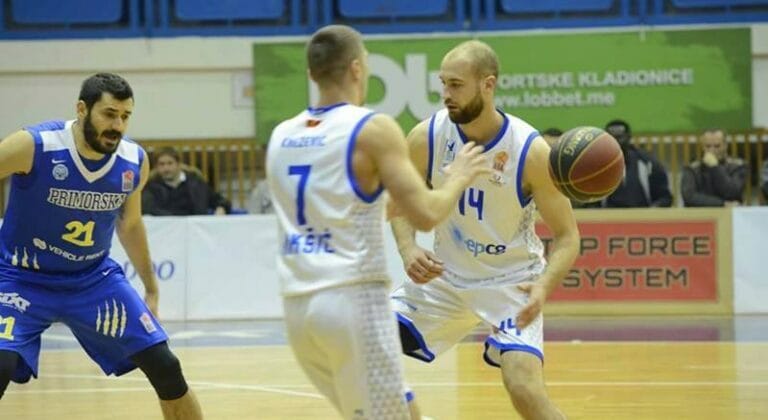 48414357_351442319021080_4680949925217828864_n