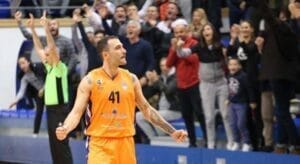 48976847_2256807557910034_694763328664240128_n