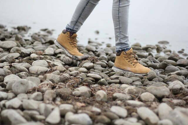 hiking-1149891_640