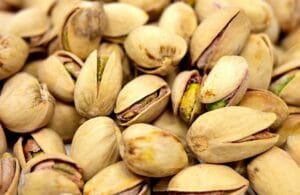pistachios-3223610_640