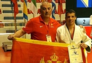 20190406230416_727a19877b712542d7b5c8369a8c57bdc0d9f36f272adc60465cd3886d1ccefc