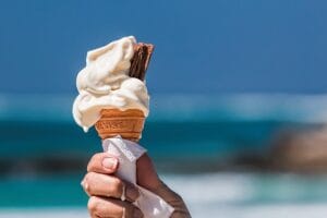 ice-cream-cone-1274894_640