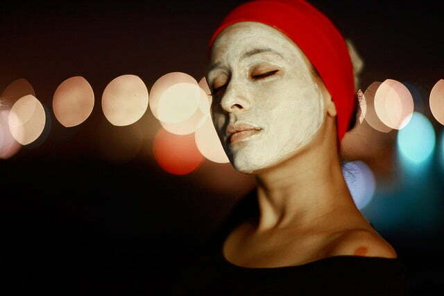 woman-2308899_640