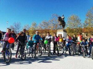 14681838_1156345547775521_4981851962936293840_n_1