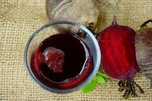 beetroot-juice-2512474_640