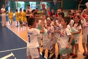 oktoih-fudbal-u-skolama-1000x555