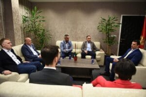 5d36dfff-dd7c-46f9-b526-0dd90a0a0a64-janovic-previeworg