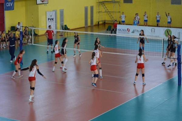 zenska-odbojkaska-kadetska-reprezentacija-crna-gora-balkansko-prvenstvo-kadetkinje-sampioni-prvaci-zlatna-medalja-07