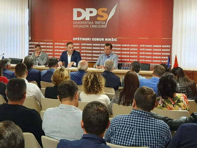 dps