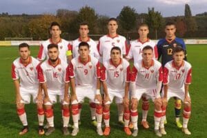 0000003929_1050_624_cut