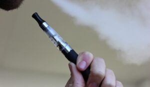 e-cigarette-1301664_960_720-960x555