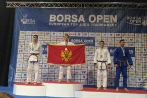 75424750_2661945000528815_6264776831388352512_n