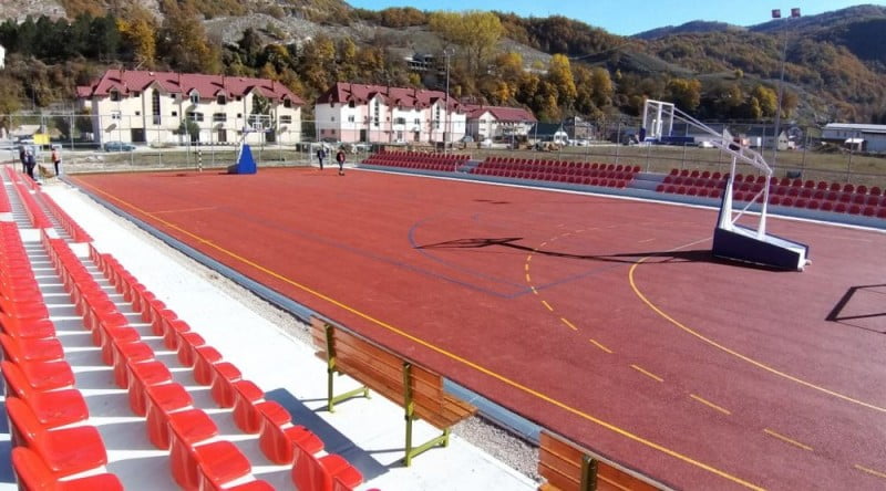 novi-sportski-poligon-u-savniku-1000x555