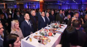 img-5c632cd5c458d9d663a7df13363ecbc7-v