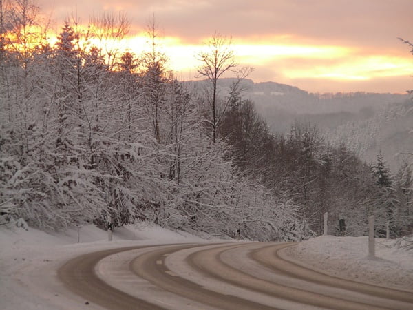 road-5527_960_720_0