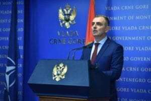 a16a5685-007a-4991-ad4c-16de2a56ecce