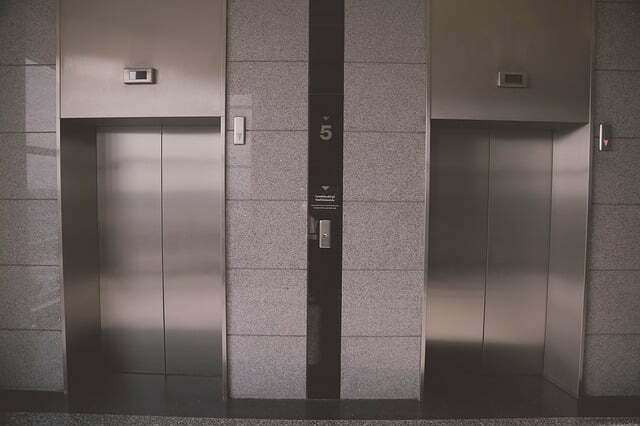 elevator-939515_640