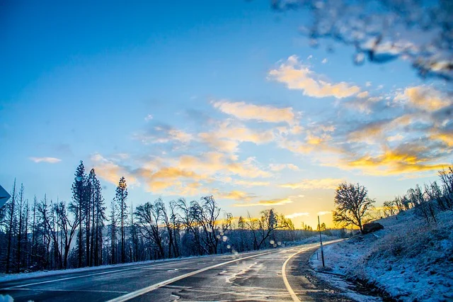 road-2429241_640