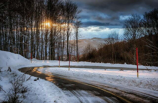 snow-4730561_640