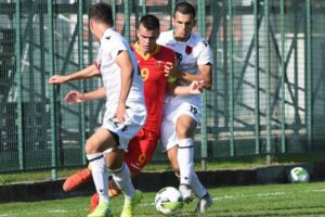 0000004032_1050_624_cut